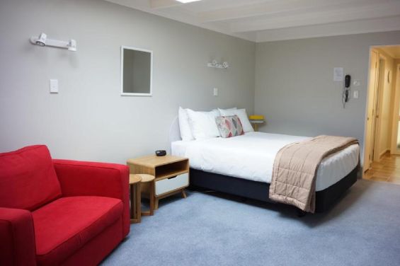 Studio Unit with Spa - queen-size bed