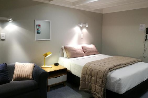 Studio Unit with Spa - queen-size bed