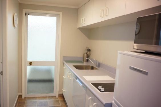 Studio Unit with Spa - kitchenette