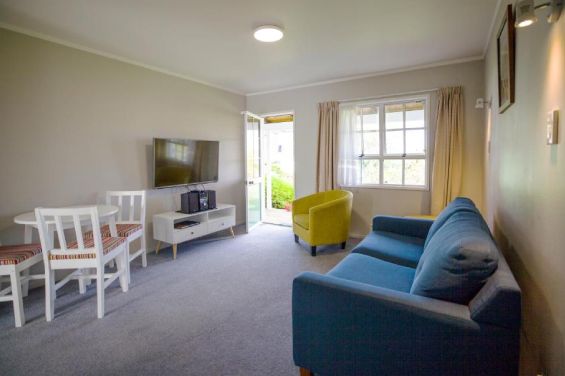 Two-Bedroom Apartment with Spa - lounge