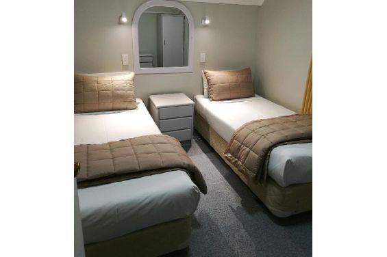 Two-Bedroom Apartment with Spa - single beds